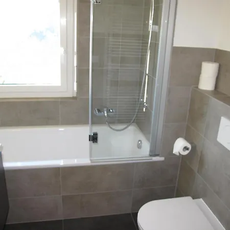 Appartement Residenz Les Girolles A68 Verb100 *